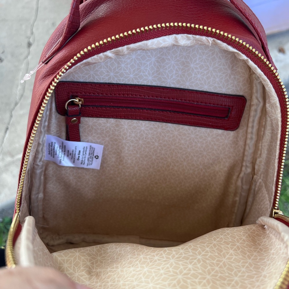 Burgundy backpack purse - Picture 4 of 7